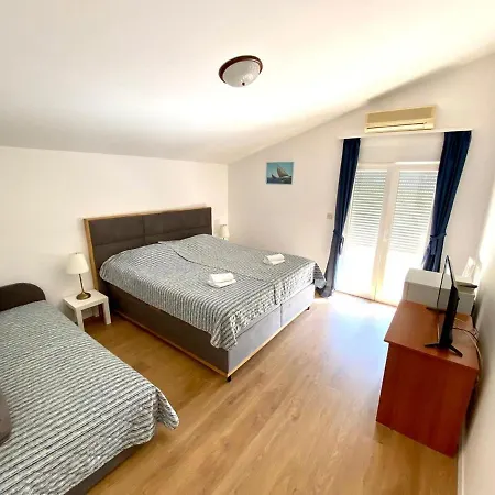 Pansion Pikolo Guest house
