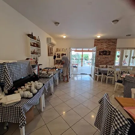 Pansion Pikolo Maison d'hôtes *